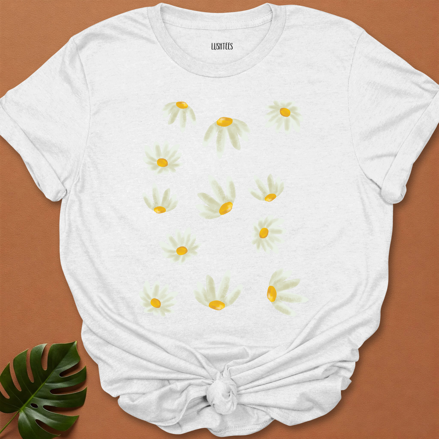 Monochrome Meadow – Bold Line Daisy Tee
